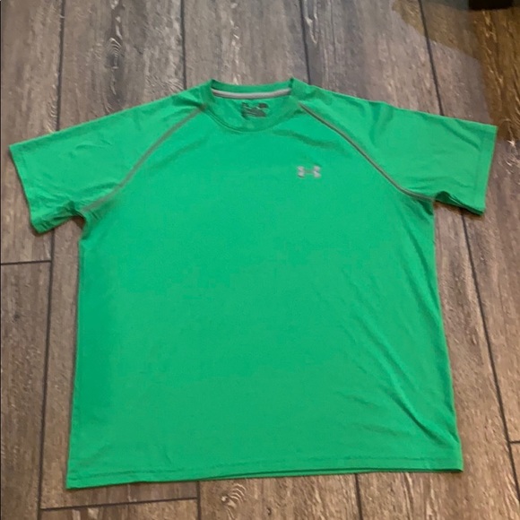 Under Armour Heat Gear Performance Tee - Picture 2 of 5